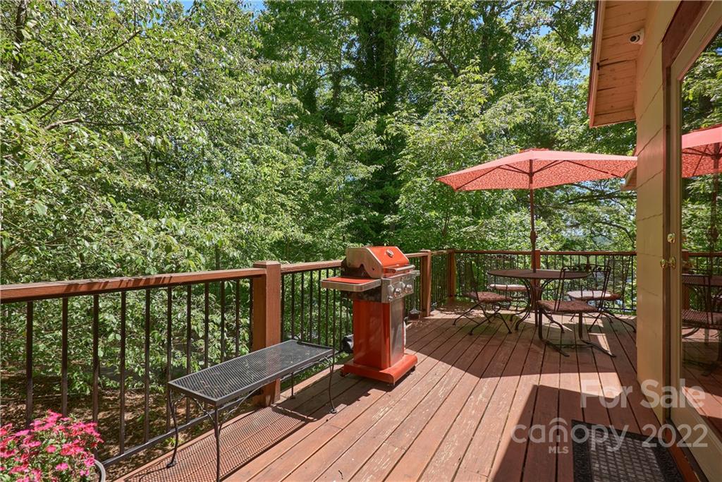 131 Neighborly Drive Lake Lure NC 28746