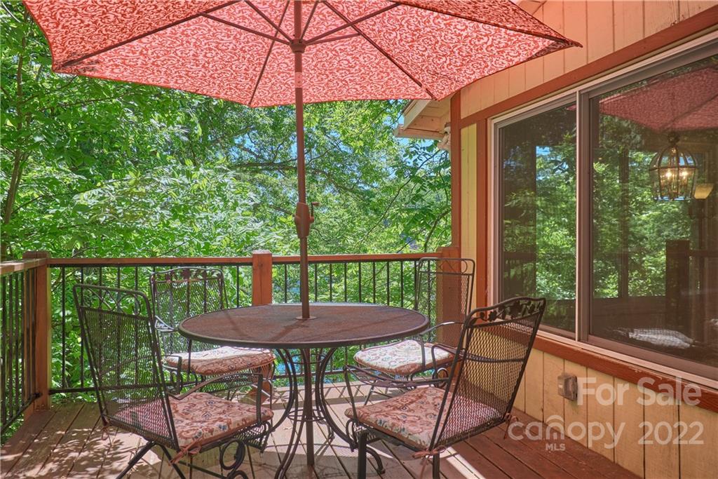 131 Neighborly Drive Lake Lure NC 28746