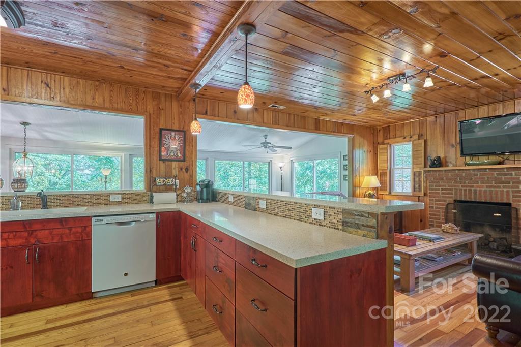 131 Neighborly Drive Lake Lure NC 28746