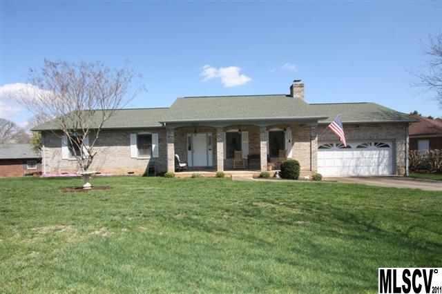 4270 Arrowhead Drive NE Hickory NC 28601
