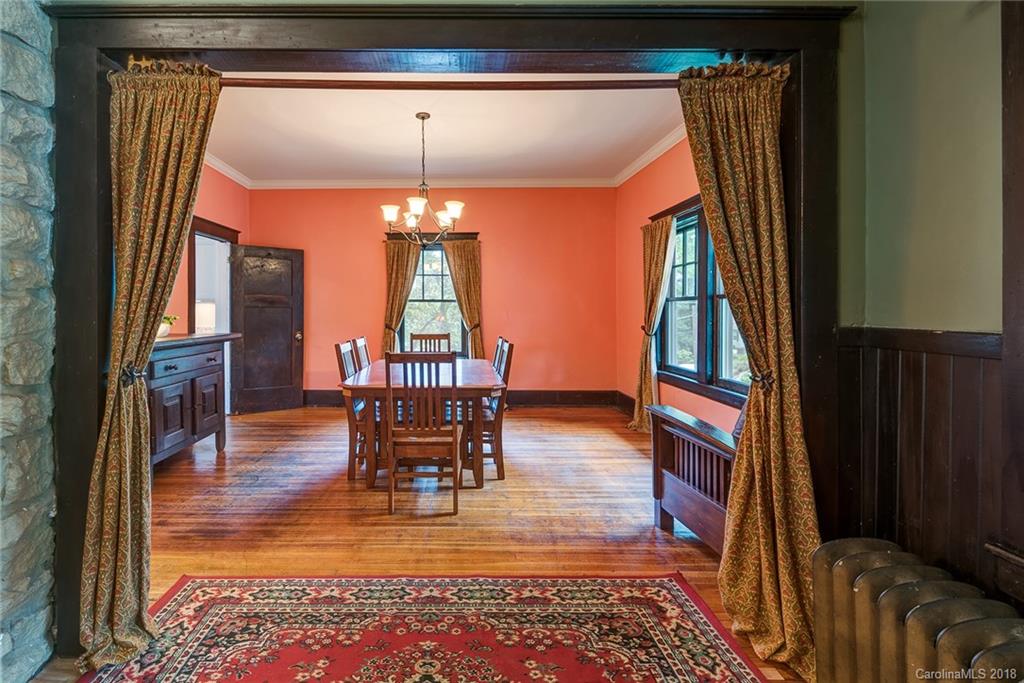 34 Edgehill Avenue Asheville NC 28801