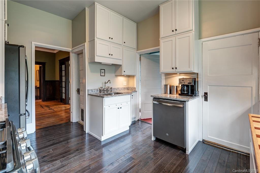 34 Edgehill Avenue Asheville NC 28801