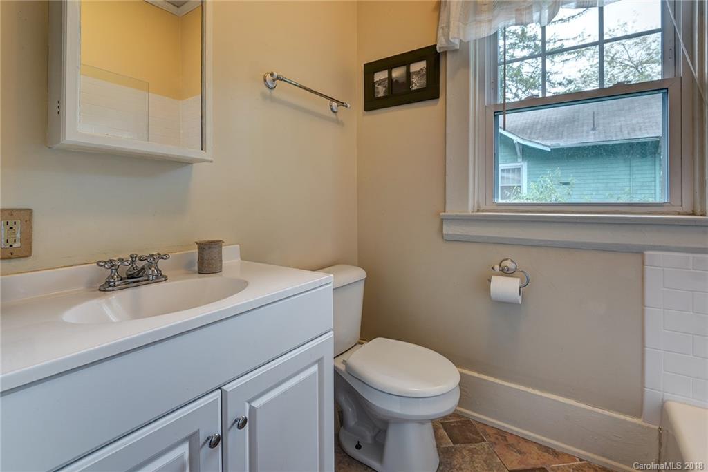 34 Edgehill Avenue Asheville NC 28801