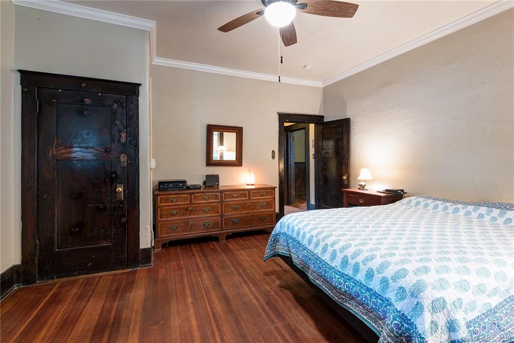 34 Edgehill Avenue Asheville NC 28801