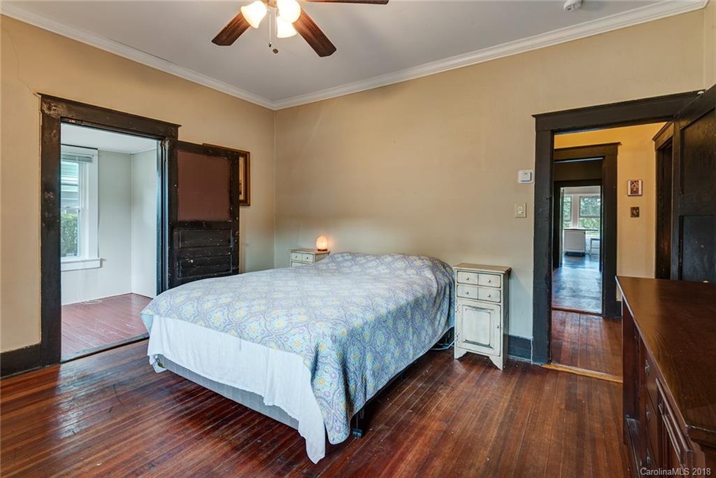 34 Edgehill Avenue Asheville NC 28801