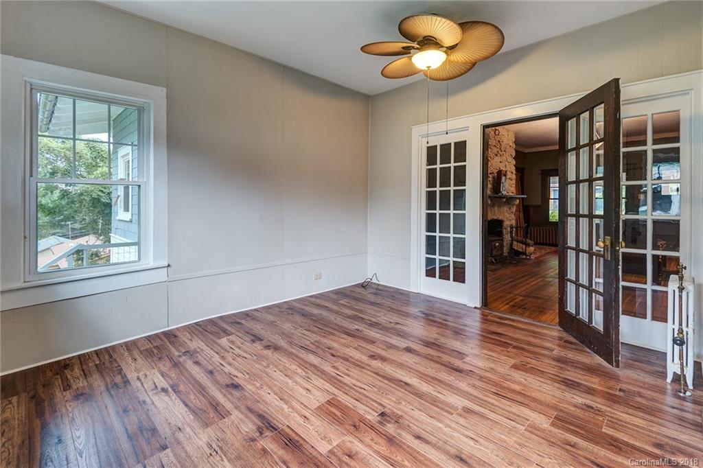 34 Edgehill Avenue Asheville NC 28801