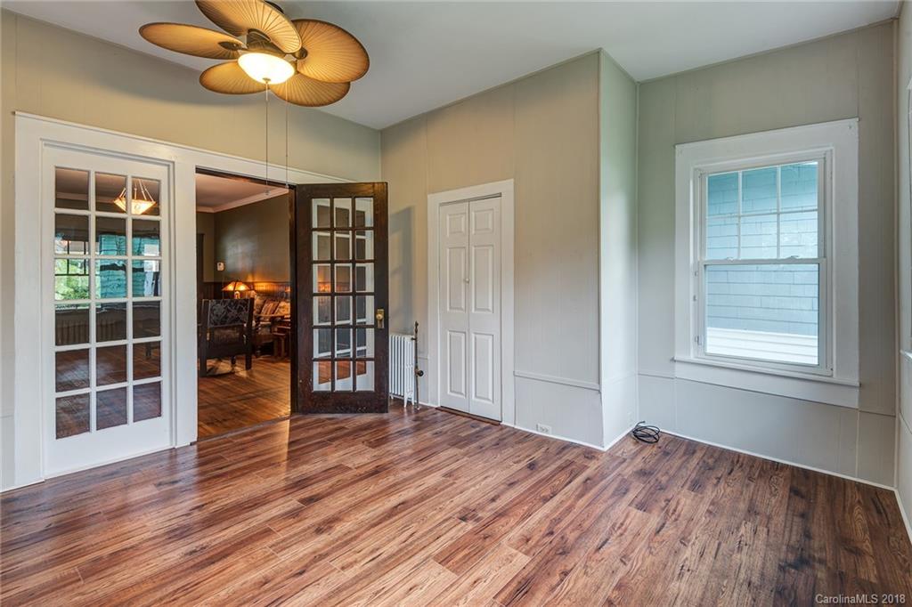 34 Edgehill Avenue Asheville NC 28801
