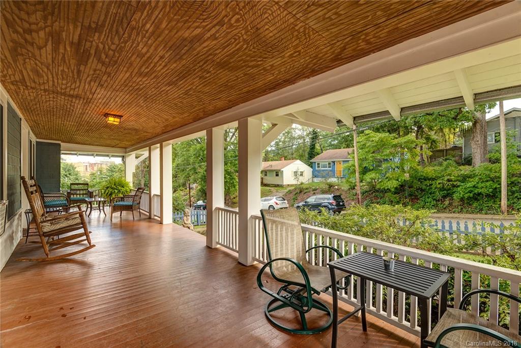 34 Edgehill Avenue Asheville NC 28801