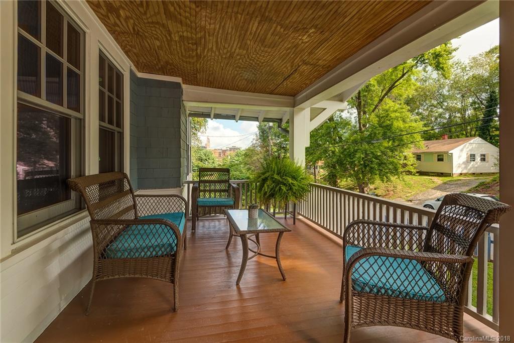 34 Edgehill Avenue Asheville NC 28801