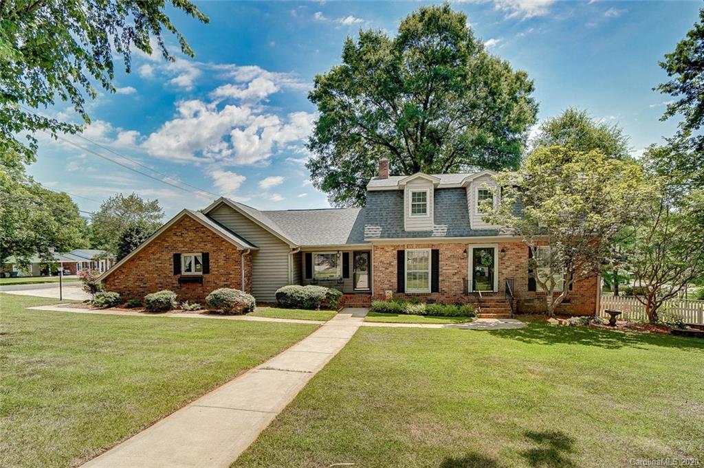 2002 Saratoga Drive Gastonia NC 28056