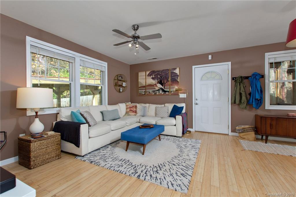 477 Governors View Road Asheville NC 28805