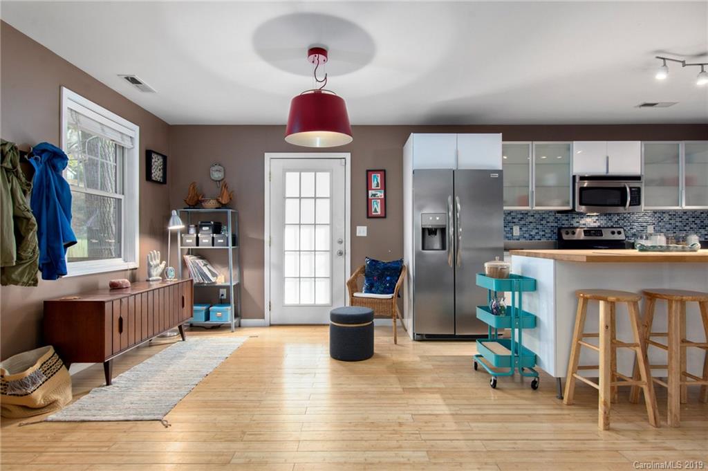477 Governors View Road Asheville NC 28805