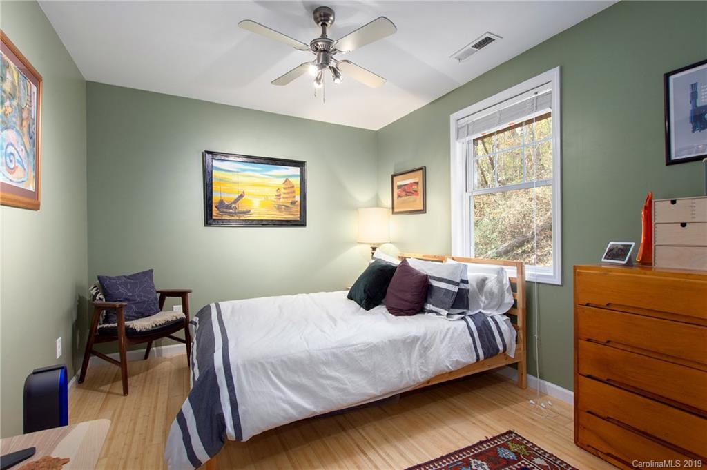 477 Governors View Road Asheville NC 28805