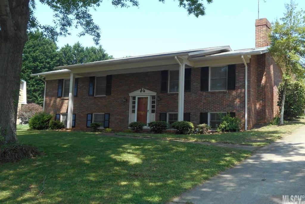 1112 16th Avenue Place Nw Hickory NC 28601