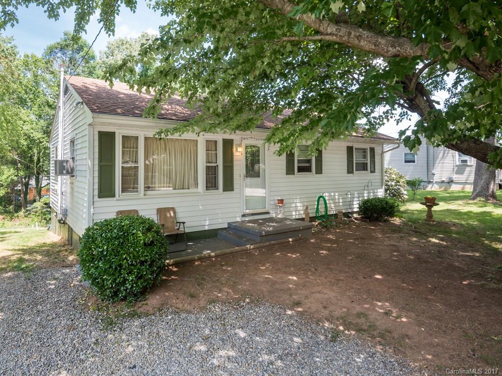 16 Crestland Road Asheville NC 28803