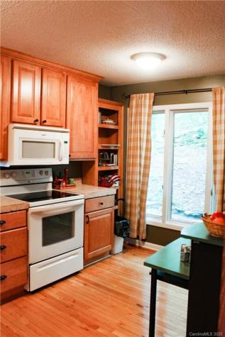 138 Lakeview Road Spruce Pine NC 28777