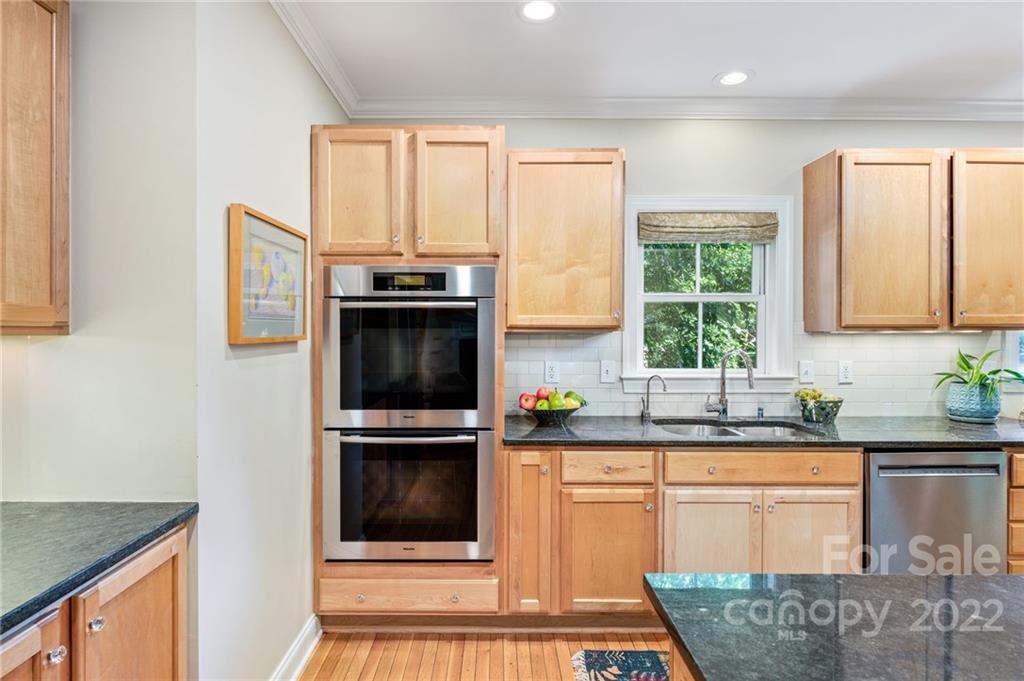 1068 Columbine Road Asheville NC 28803