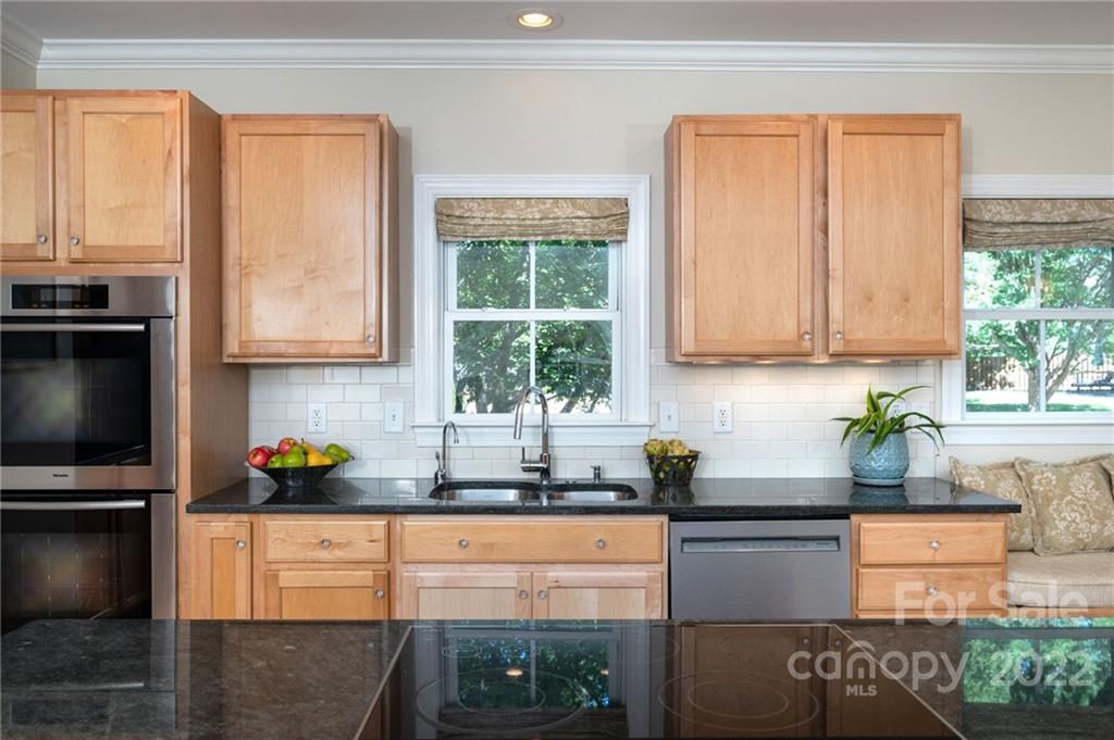 1068 Columbine Road Asheville NC 28803