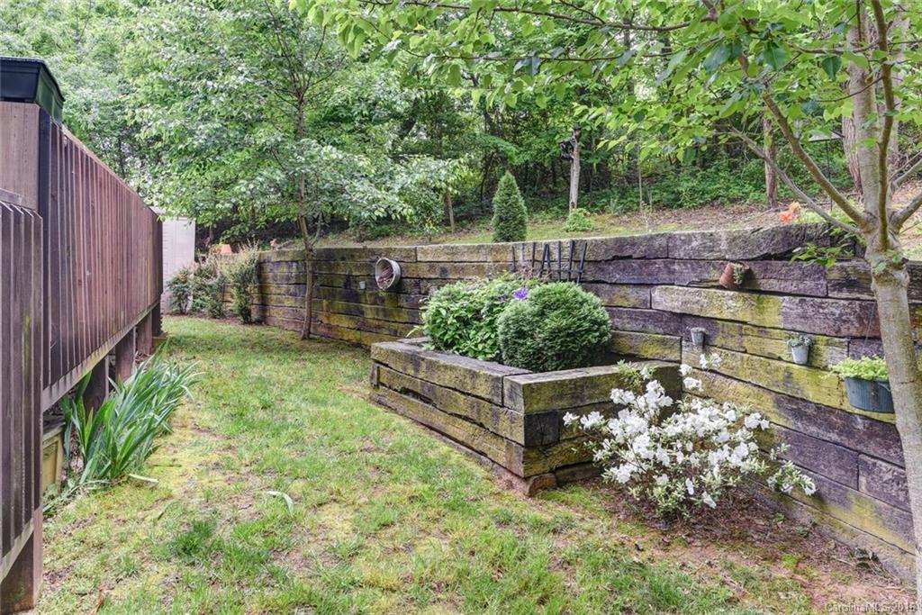 25 Puckett Road Asheville NC 28806