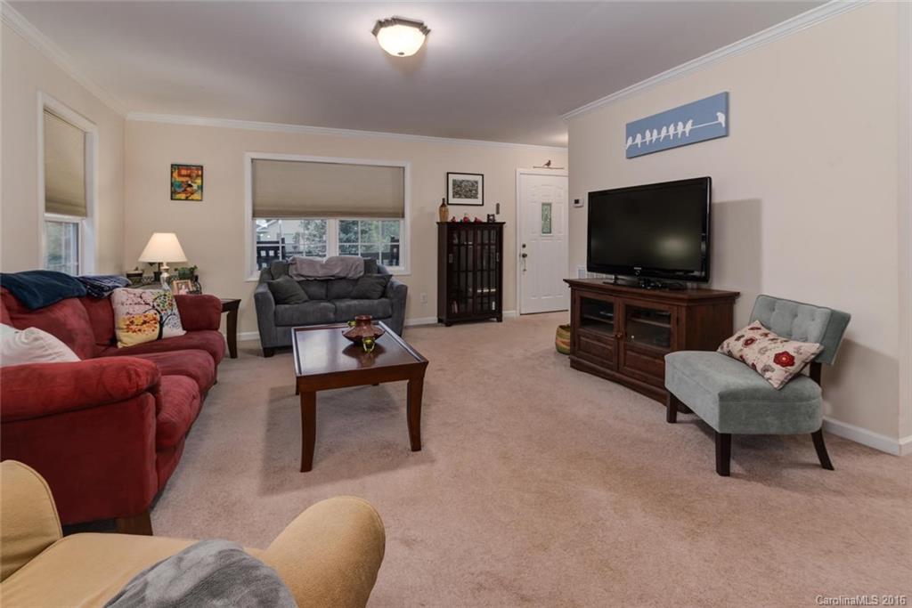 25 Puckett Road Asheville NC 28806