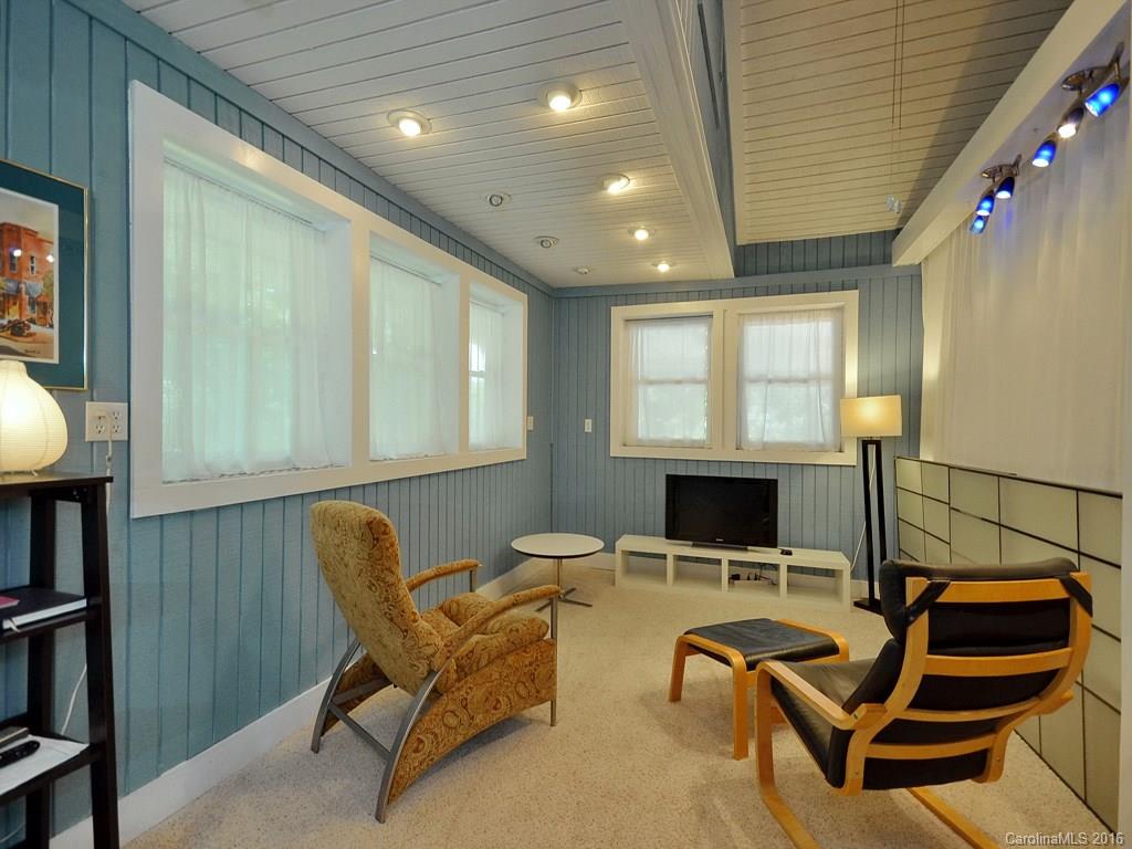 302 White Pine Drive Asheville NC 28805