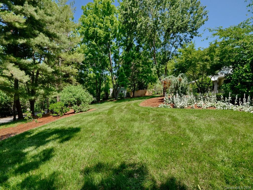 302 White Pine Drive Asheville NC 28805