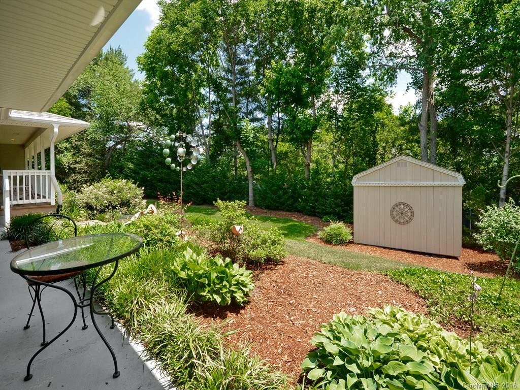 302 White Pine Drive Asheville NC 28805