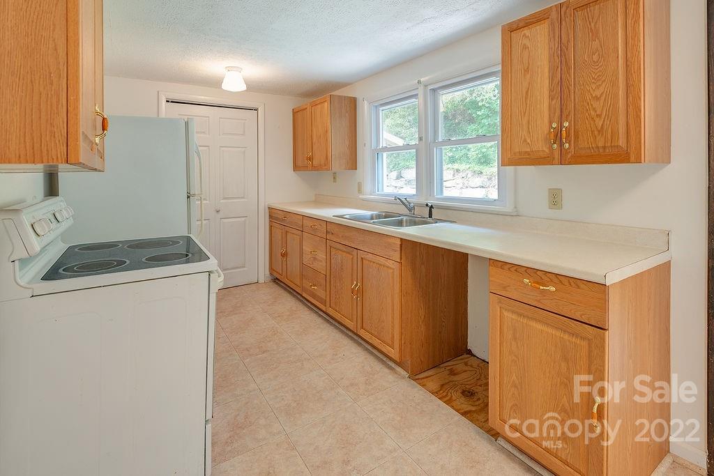 120 Pinecroft Road Asheville NC 28804