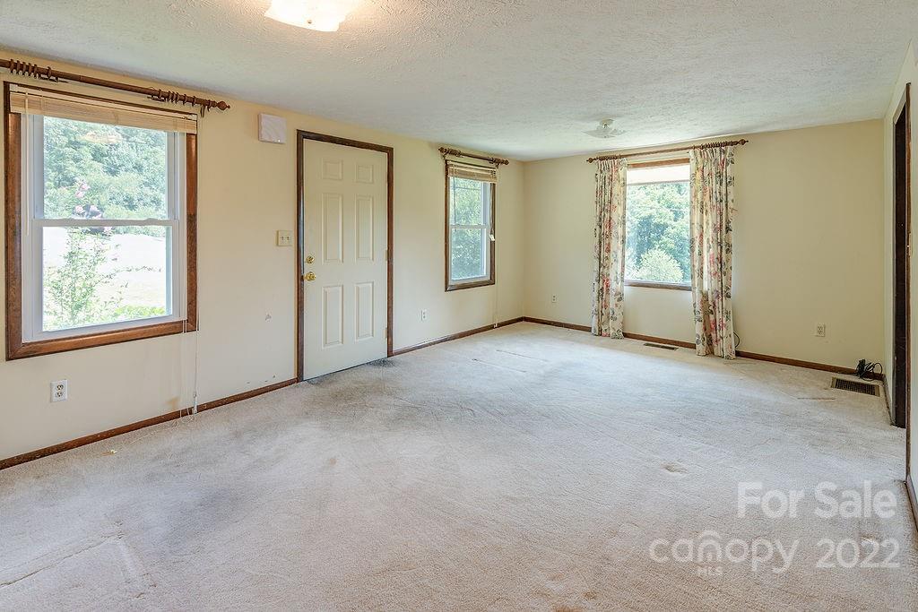 120 Pinecroft Road Asheville NC 28804