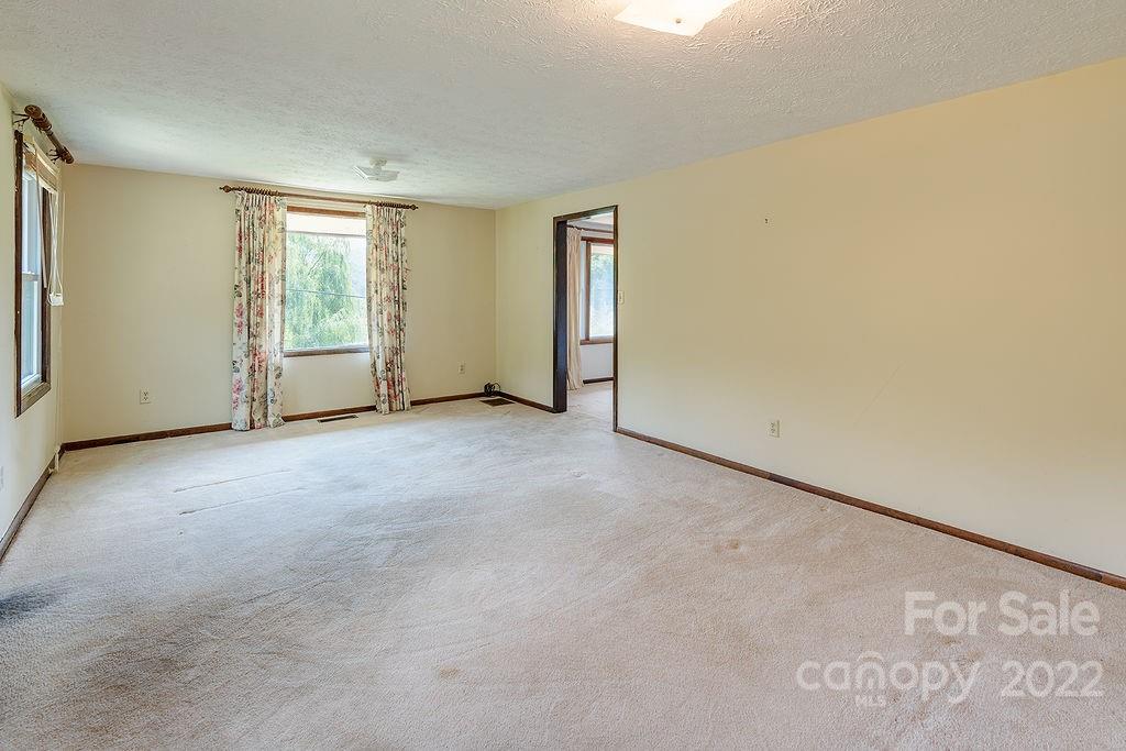 120 Pinecroft Road Asheville NC 28804