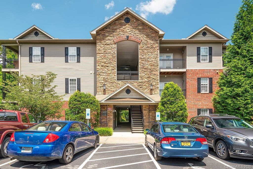 412 Appeldoorn Circle Asheville NC 28803