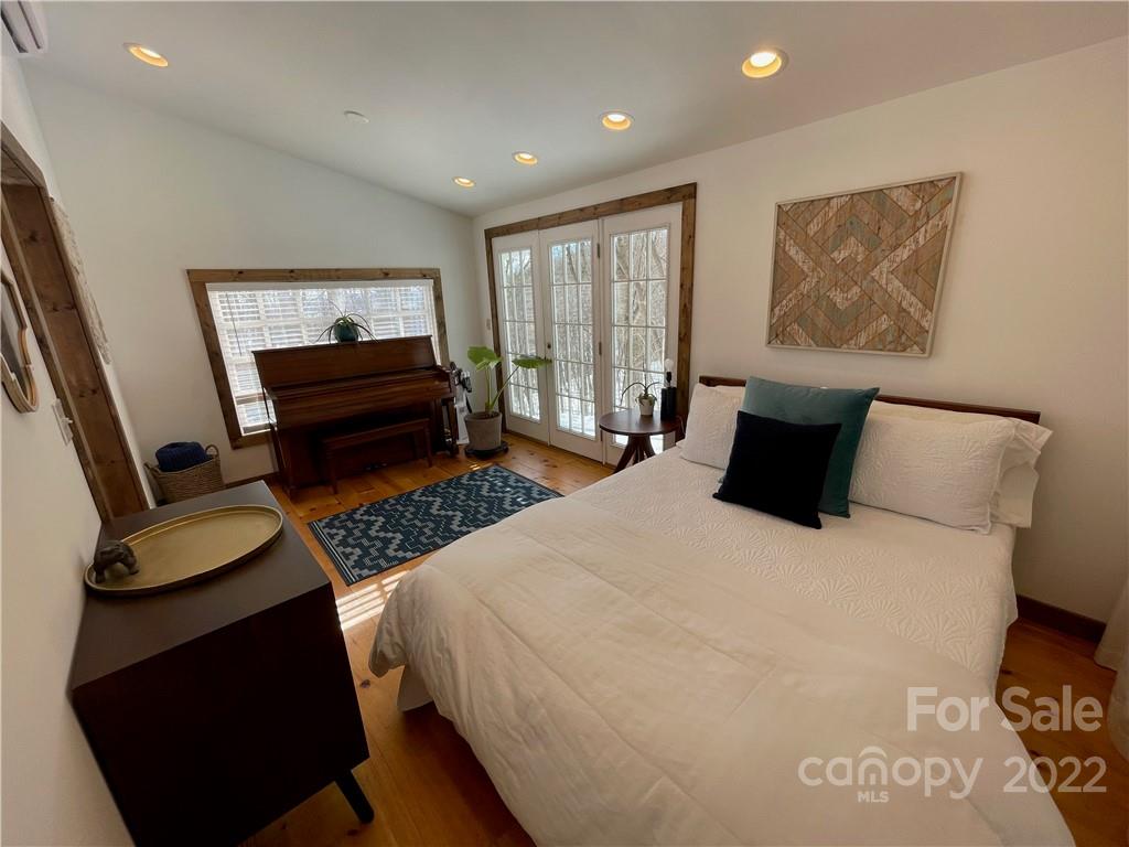 1466 Hickory Acres Road Hendersonville NC 28792
