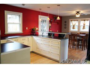 558 Enka Lake Road Candler NC 28715