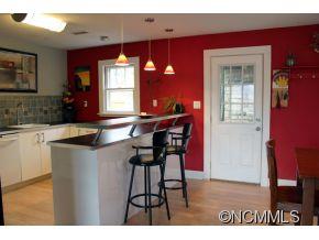 558 Enka Lake Road Candler NC 28715