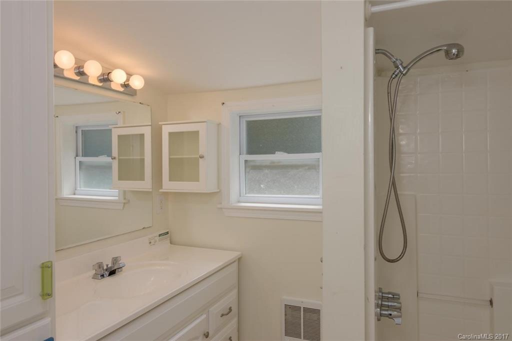 61 Harrison Hill Road Swannanoa NC 28778