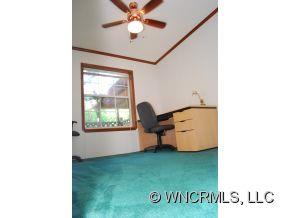 19 Ridge Cross Road Asheville NC 28805