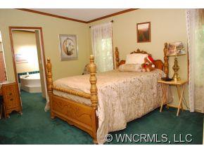 19 Ridge Cross Road Asheville NC 28805