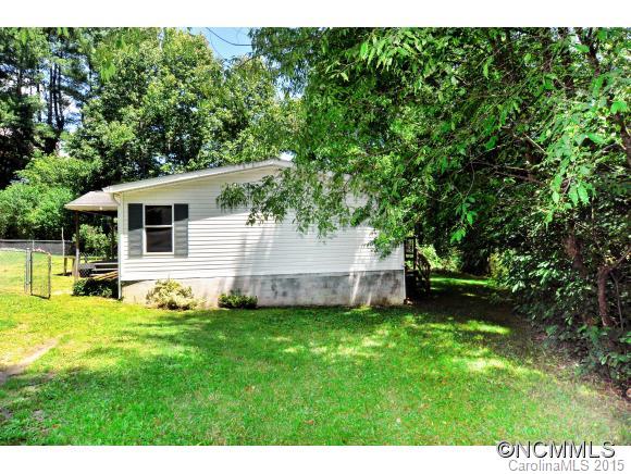 724 Buckeye Access Road Swannanoa NC 28778