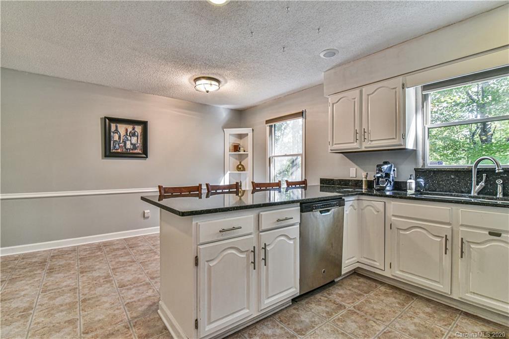 877 Deep Woods Drive Marion NC 28752