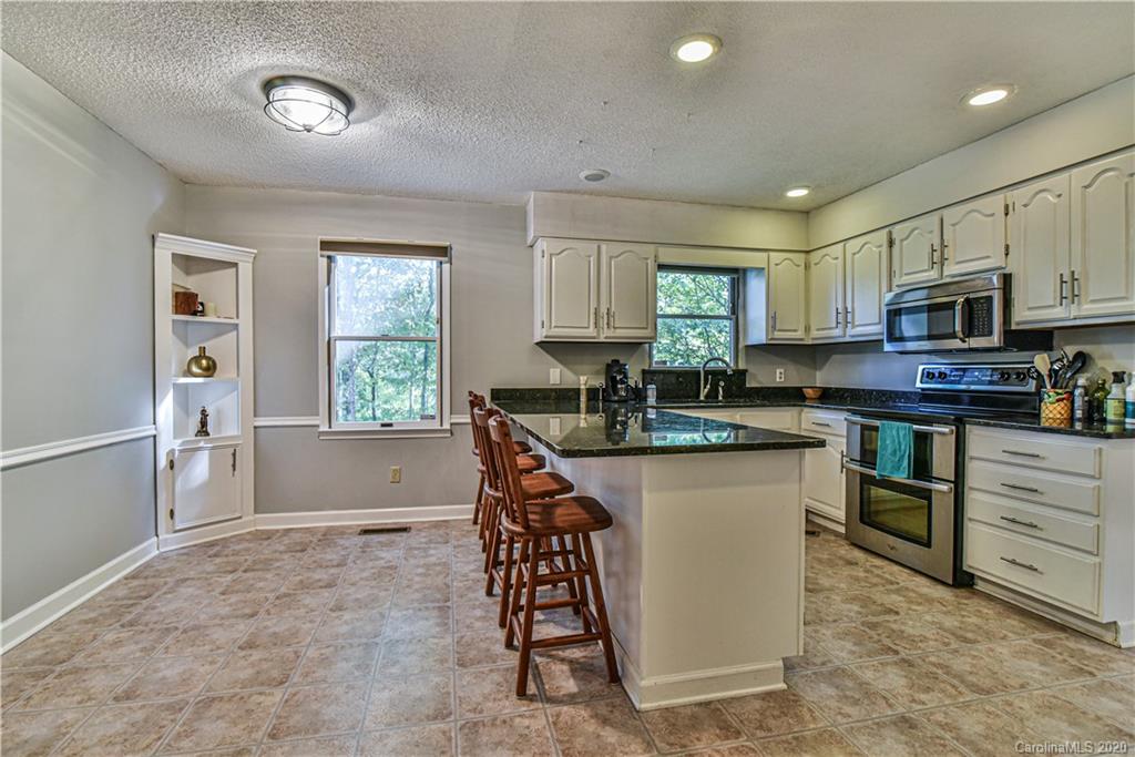 877 Deep Woods Drive Marion NC 28752