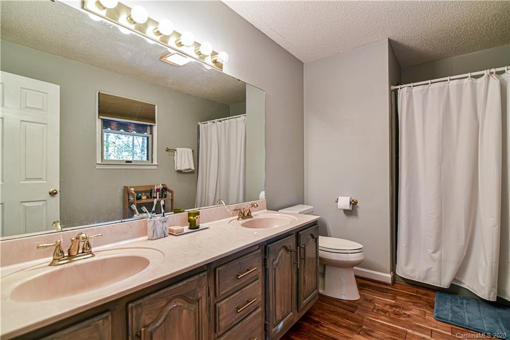 877 Deep Woods Drive Marion NC 28752