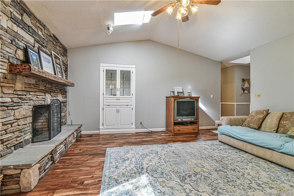 877 Deep Woods Drive Marion NC 28752