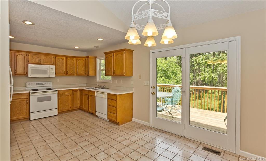 11 Sierra Vista Lane Weaverville NC 28787