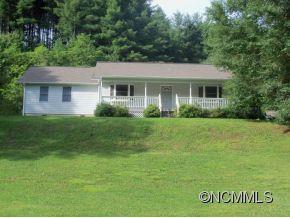 27 Ellistone Court Sylva NC 28779