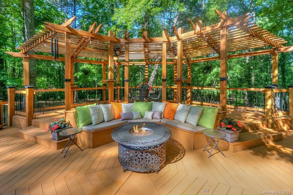 125 High Sail Court Mooresville NC 28117