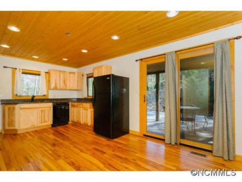 465 Chunns Cove Road Asheville NC 28805