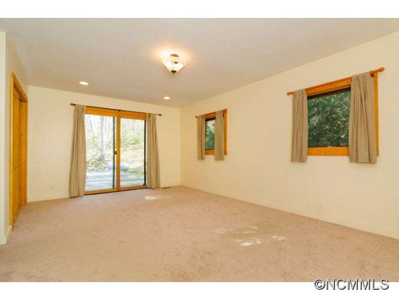 465 Chunns Cove Road Asheville NC 28805