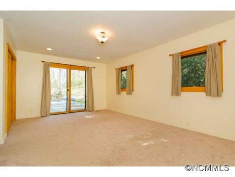 465 Chunns Cove Road Asheville NC 28805