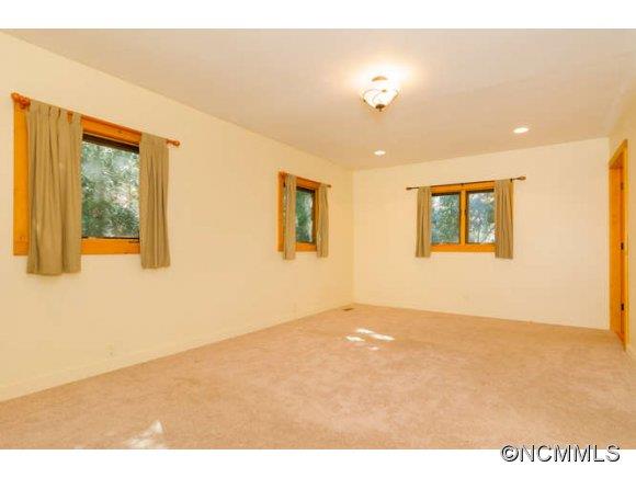 465 Chunns Cove Road Asheville NC 28805