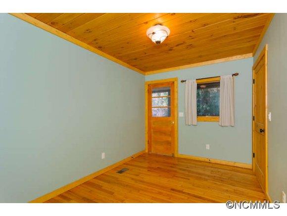 465 Chunns Cove Road Asheville NC 28805